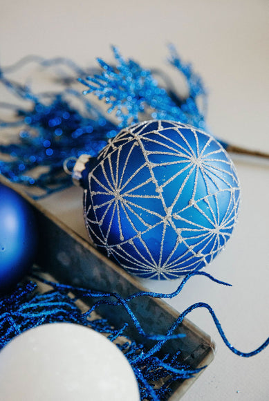 4 in Cobalt Blue Bauble / Silver Frost