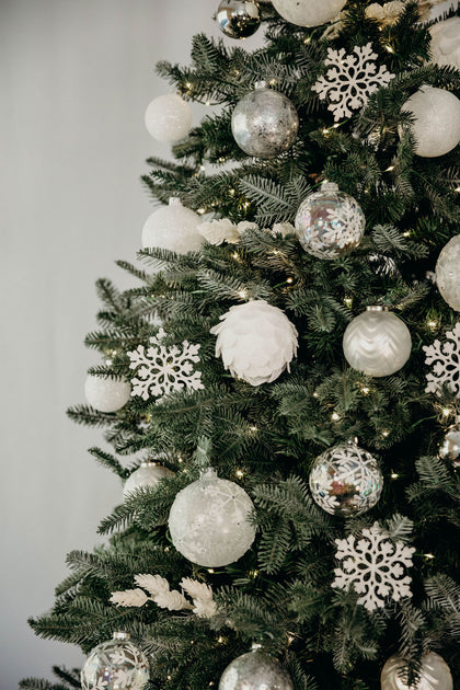 4 in Glitter Snowflake Ornament / Sparkly