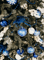 Classic blue and white Christmas tree design