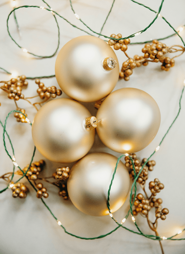 Modern champagne ornaments