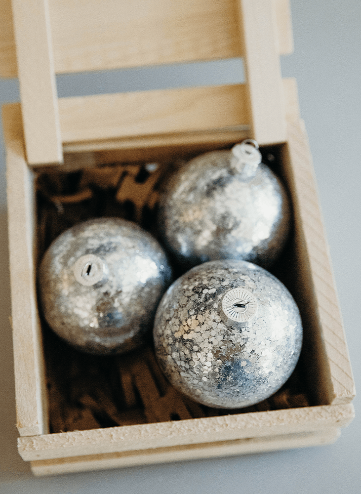 Sparkly Christmas ornaments