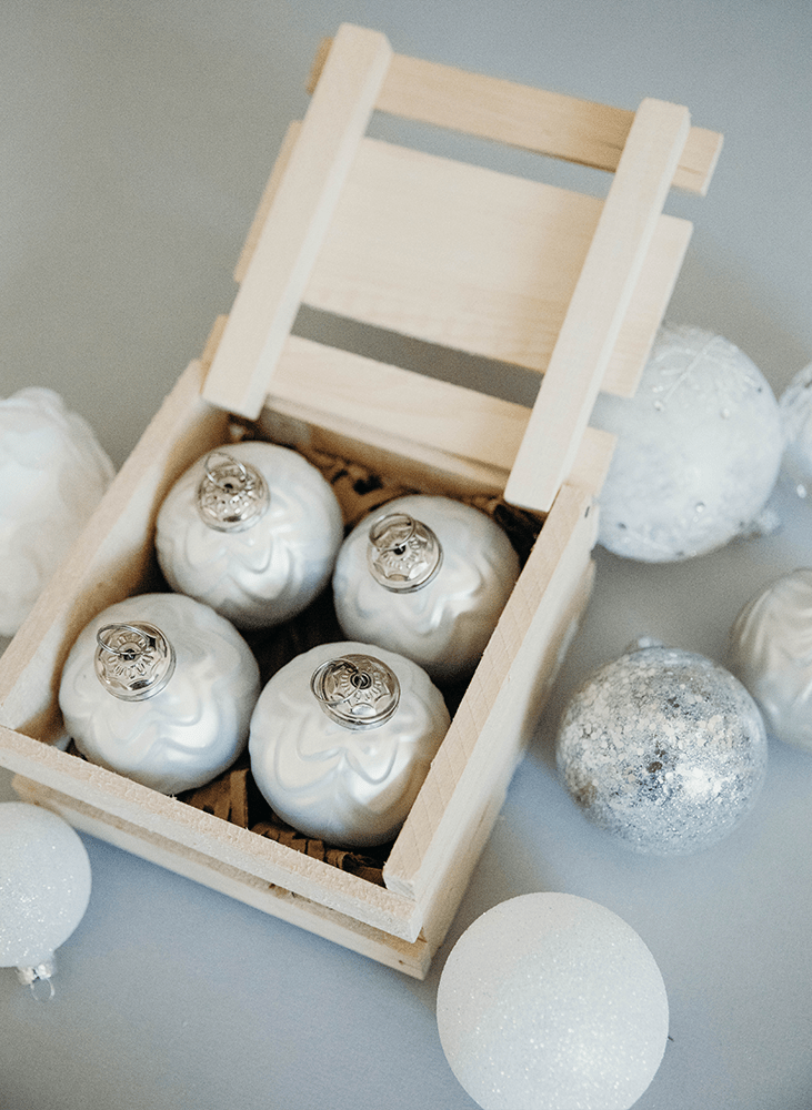 White modern Christmas ornaments